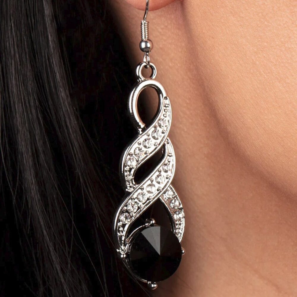 Paparazzi Jewelry Accessories - ​High-Ranking Royalty - Black Earrings - Vintage